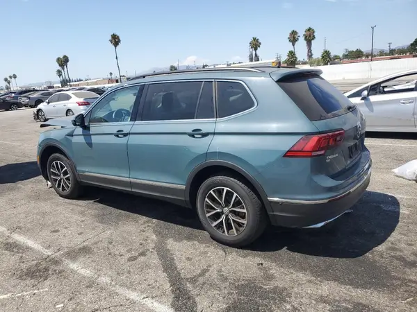 3VV3B7AX9MM028962 2021 VOLKSWAGEN TIGUAN - Image 2
