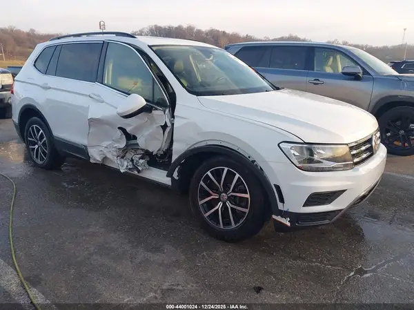 3VV3B7AX9MM037645 2021 VOLKSWAGEN TIGUAN - Image 1