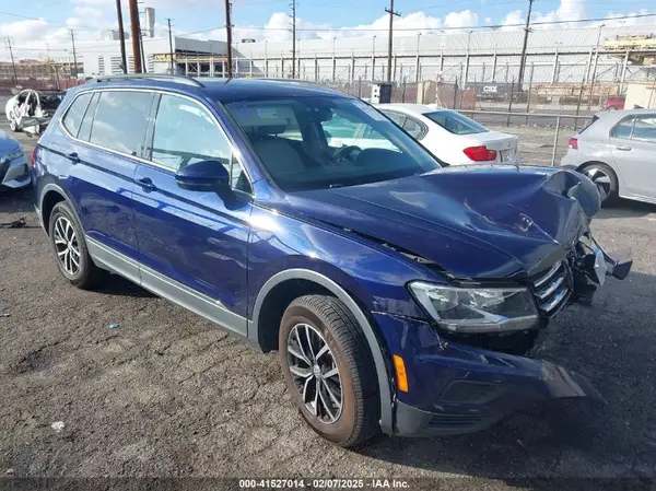 3VV3B7AX9MM051125 2021 VOLKSWAGEN TIGUAN - Image 1