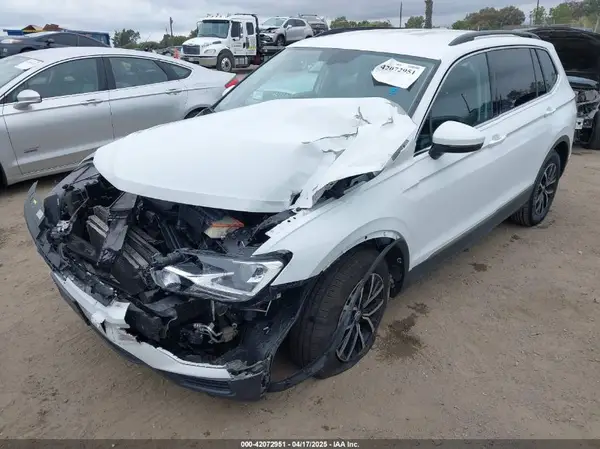 3VV3B7AX9MM091043 2021 VOLKSWAGEN TIGUAN - Image 2