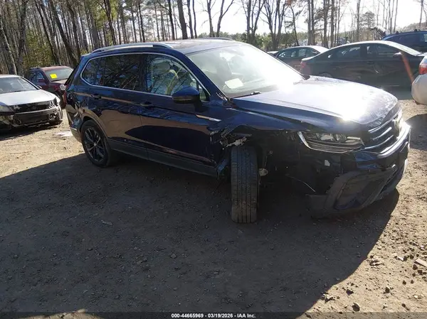 3VV3B7AX9NM021284 2022 VOLKSWAGEN TIGUAN - Image 1