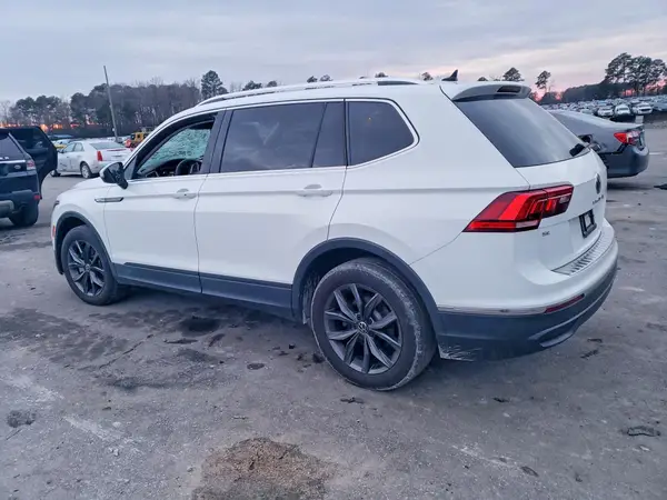 3VV3B7AX9NM085731 2022 VOLKSWAGEN TIGUAN - Image 2