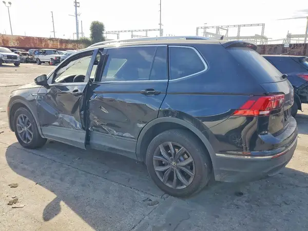 3VV3B7AX9NM109509 2022 VOLKSWAGEN TIGUAN - Image 2