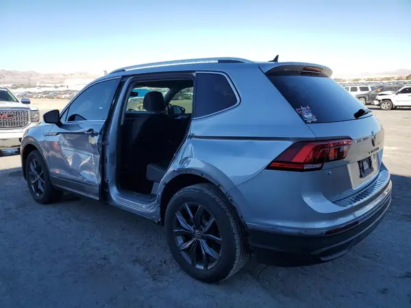 3VV3B7AX9NM125323 2022 VOLKSWAGEN TIGUAN - Image 2