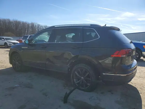 3VV3B7AX9NM138914 2022 VOLKSWAGEN TIGUAN - Image 2