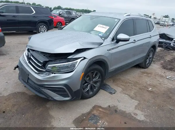 3VV3B7AX9NM174568 2022 VOLKSWAGEN TIGUAN - Image 2