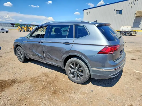 3VV3B7AX9PM110243 2023 VOLKSWAGEN TIGUAN - Image 2