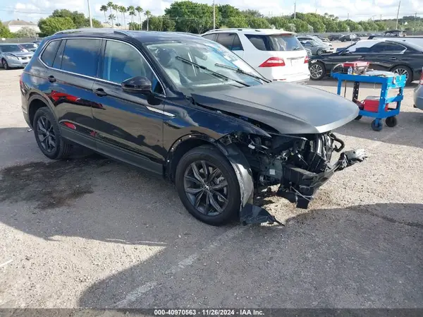 3VV3B7AX9RM009240 2024 VOLKSWAGEN TIGUAN - Image 1
