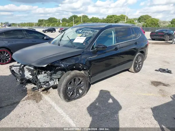 3VV3B7AX9RM009240 2024 VOLKSWAGEN TIGUAN - Image 2