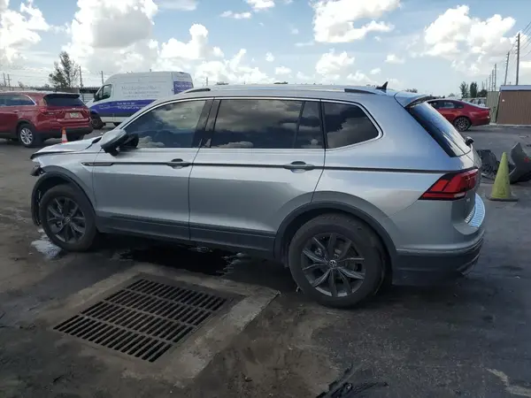 3VV3B7AX9RM064223 2024 VOLKSWAGEN TIGUAN - Image 2