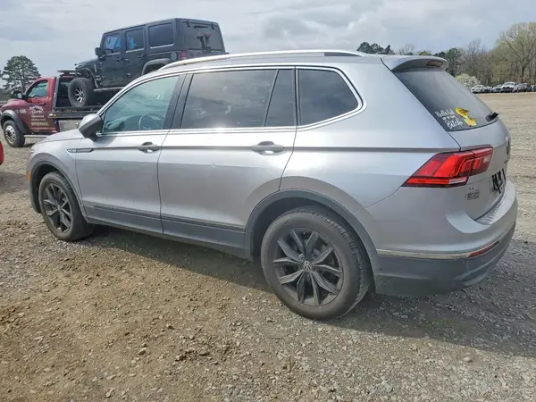 3VV3B7AX9RM066604 2024 VOLKSWAGEN TIGUAN - Image 2