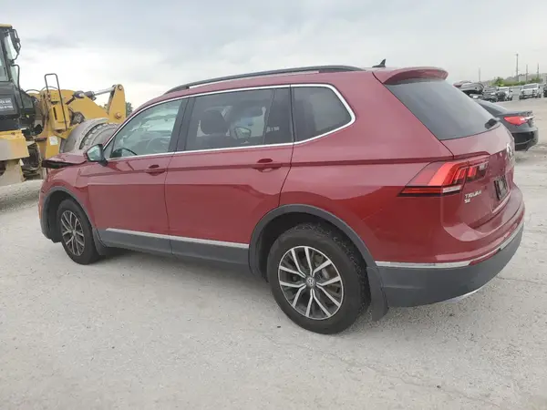 3VV3B7AXXJM009686 2018 VOLKSWAGEN TIGUAN - Image 2