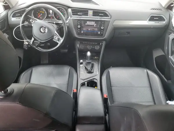 3VV3B7AXXJM009686 2018 VOLKSWAGEN TIGUAN - Image 8