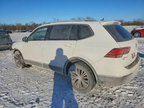 3VV3B7AXXJM015195 2018 VOLKSWAGEN TIGUAN - Image 2
