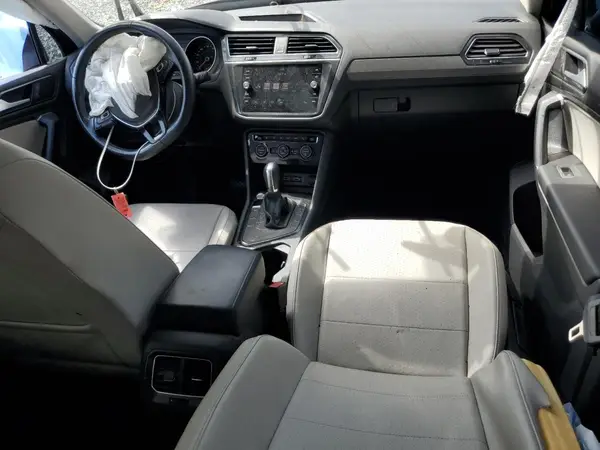 3VV3B7AXXJM015729 2018 VOLKSWAGEN TIGUAN - Image 8