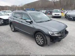 3VV3B7AXXJM017559 2018 VOLKSWAGEN TIGUAN