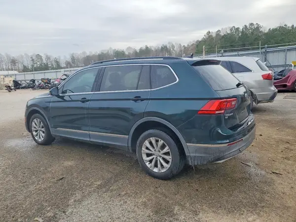 3VV3B7AXXJM021370 2018 VOLKSWAGEN TIGUAN - Image 2