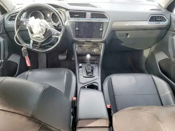 3VV3B7AXXJM021370 2018 VOLKSWAGEN TIGUAN - Image 8