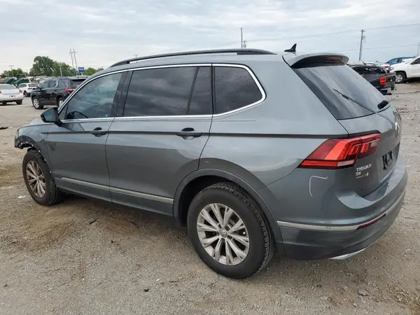 3VV3B7AXXJM033499 2018 VOLKSWAGEN TIGUAN - Image 2