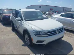 3VV3B7AXXJM069886 2018 VOLKSWAGEN TIGUAN