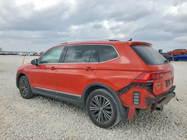 3VV3B7AXXJM071007 2018 VOLKSWAGEN TIGUAN - Image 2