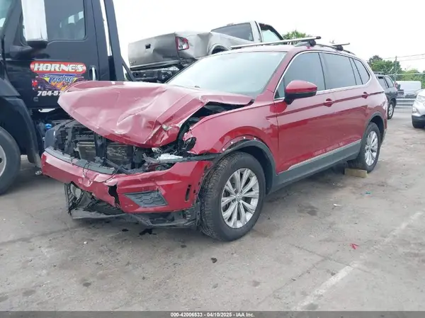 3VV3B7AXXJM086672 2018 VOLKSWAGEN TIGUAN - Image 2