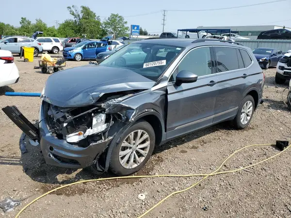 3VV3B7AXXJM125194 2018 VOLKSWAGEN TIGUAN - Image 1