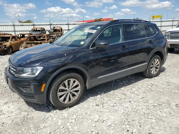 3VV3B7AXXJM140410 2018 VOLKSWAGEN TIGUAN - Image 1