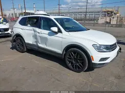 3VV3B7AXXJM140844 2018 VOLKSWAGEN TIGUAN