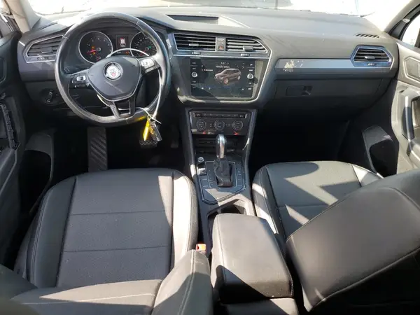 3VV3B7AXXJM164271 2018 VOLKSWAGEN TIGUAN - Image 8