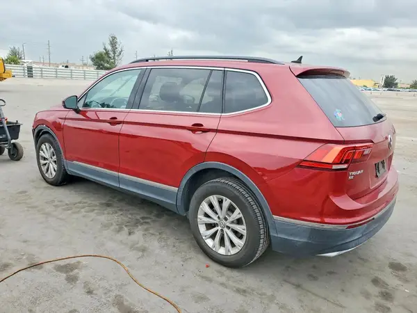 3VV3B7AXXJM187713 2018 VOLKSWAGEN TIGUAN - Image 2