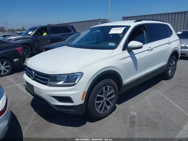 3VV3B7AXXJM188683 2018 VOLKSWAGEN TIGUAN - Image 2