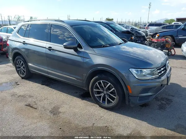 3VV3B7AXXJM194192 2018 VOLKSWAGEN TIGUAN - Image 1