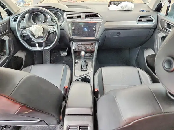 3VV3B7AXXJM197951 2018 VOLKSWAGEN TIGUAN - Image 8