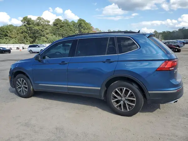 3VV3B7AXXJM205451 2018 VOLKSWAGEN TIGUAN - Image 2