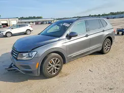 3VV3B7AXXJM205529 2018 VOLKSWAGEN TIGUAN