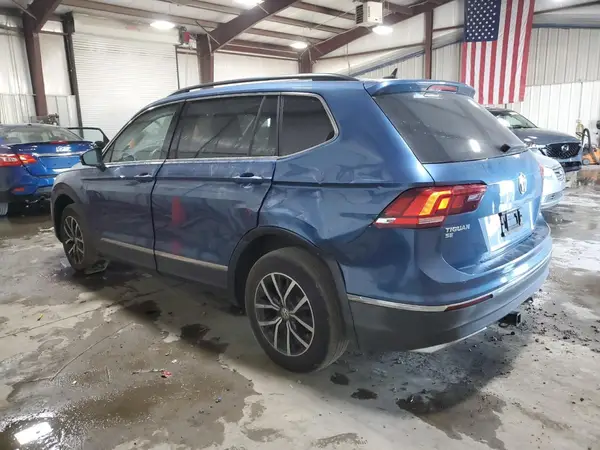 3VV3B7AXXJM210178 2018 VOLKSWAGEN TIGUAN - Image 2