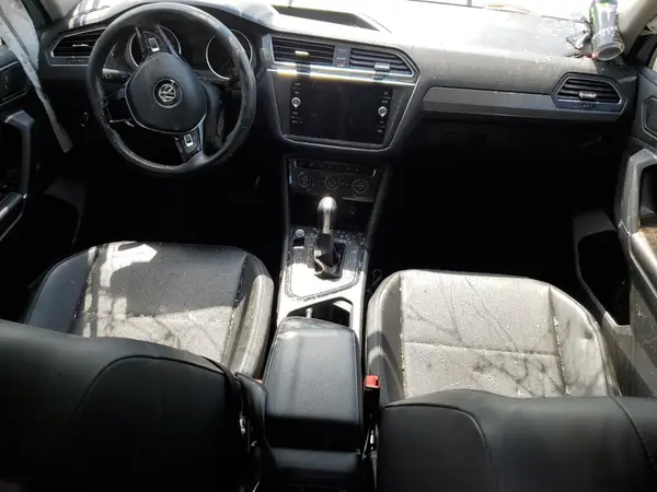 3VV3B7AXXJM214182 2018 VOLKSWAGEN TIGUAN - Image 8