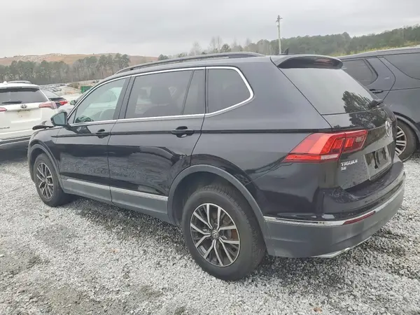 3VV3B7AXXJM218796 2018 VOLKSWAGEN TIGUAN - Image 2