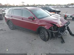 3VV3B7AXXKM013013 2019 VOLKSWAGEN TIGUAN