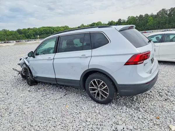 3VV3B7AXXKM035951 2019 VOLKSWAGEN TIGUAN - Image 2