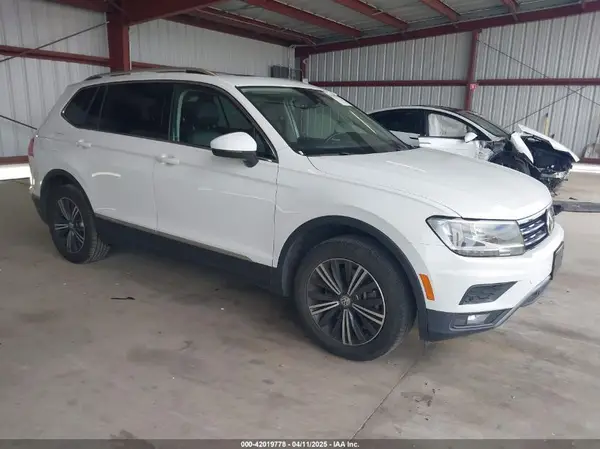 3VV3B7AXXKM055925 2019 VOLKSWAGEN TIGUAN - Image 1