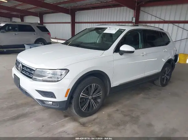 3VV3B7AXXKM055925 2019 VOLKSWAGEN TIGUAN - Image 2