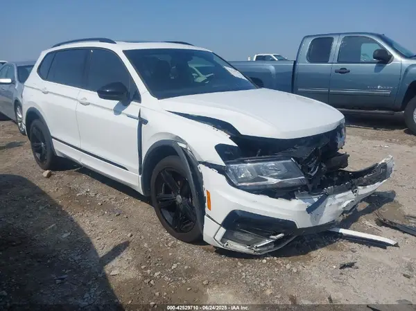 3VV3B7AXXKM078363 2019 VOLKSWAGEN TIGUAN - Image 1