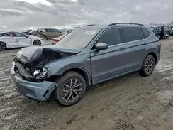 3VV3B7AXXKM081067 2019 VOLKSWAGEN TIGUAN