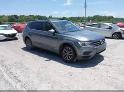 3VV3B7AXXKM184750 2019 VOLKSWAGEN TIGUAN