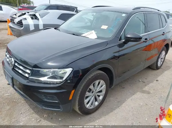 3VV3B7AXXKM193724 2019 VOLKSWAGEN TIGUAN - Image 2