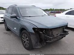 3VV3B7AXXLM025857 2020 VOLKSWAGEN TIGUAN