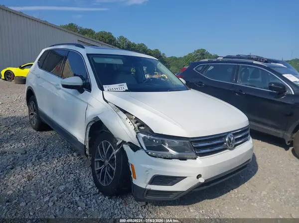 3VV3B7AXXLM029066 2020 VOLKSWAGEN TIGUAN - Image 1
