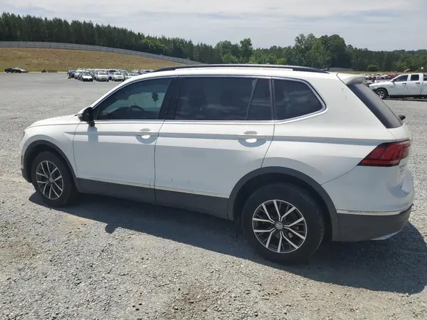 3VV3B7AXXLM044957 2020 VOLKSWAGEN TIGUAN - Image 2